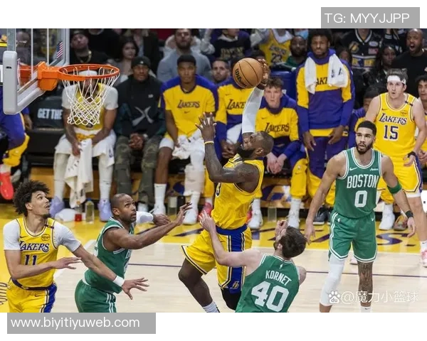 媒体人分析詹姆斯奖项前景暗淡约基奇文班不容小觑KD运气助力争夺一阵